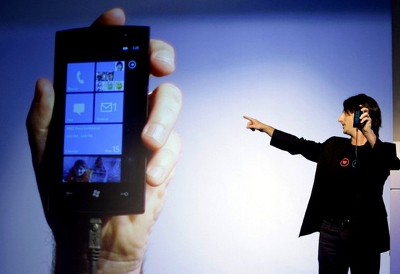 Windows Phone 7 догонит iPhone и Android через 2 года